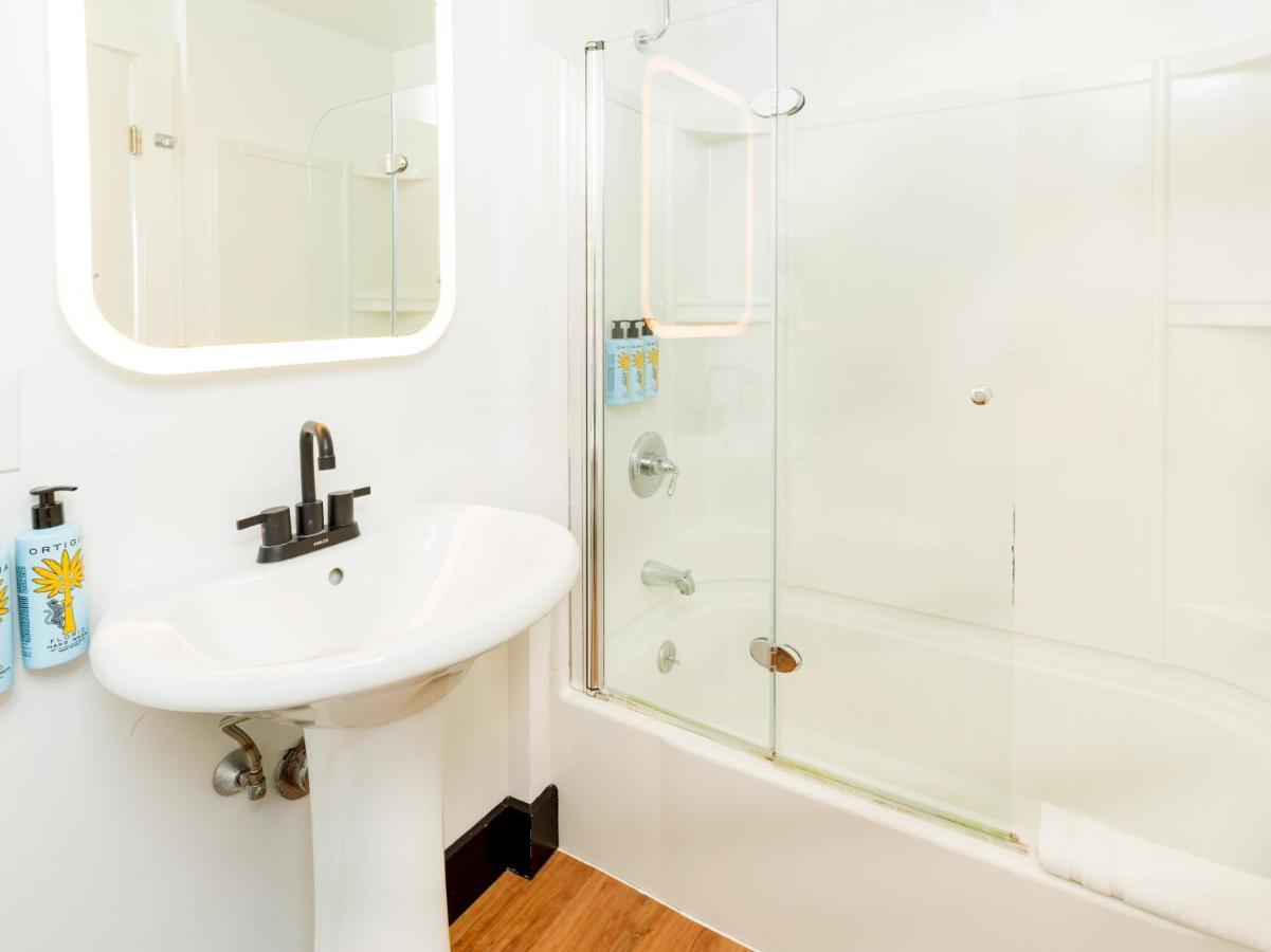 Aqua By American Beech - Adults Only Aquebogue Exteriör bild