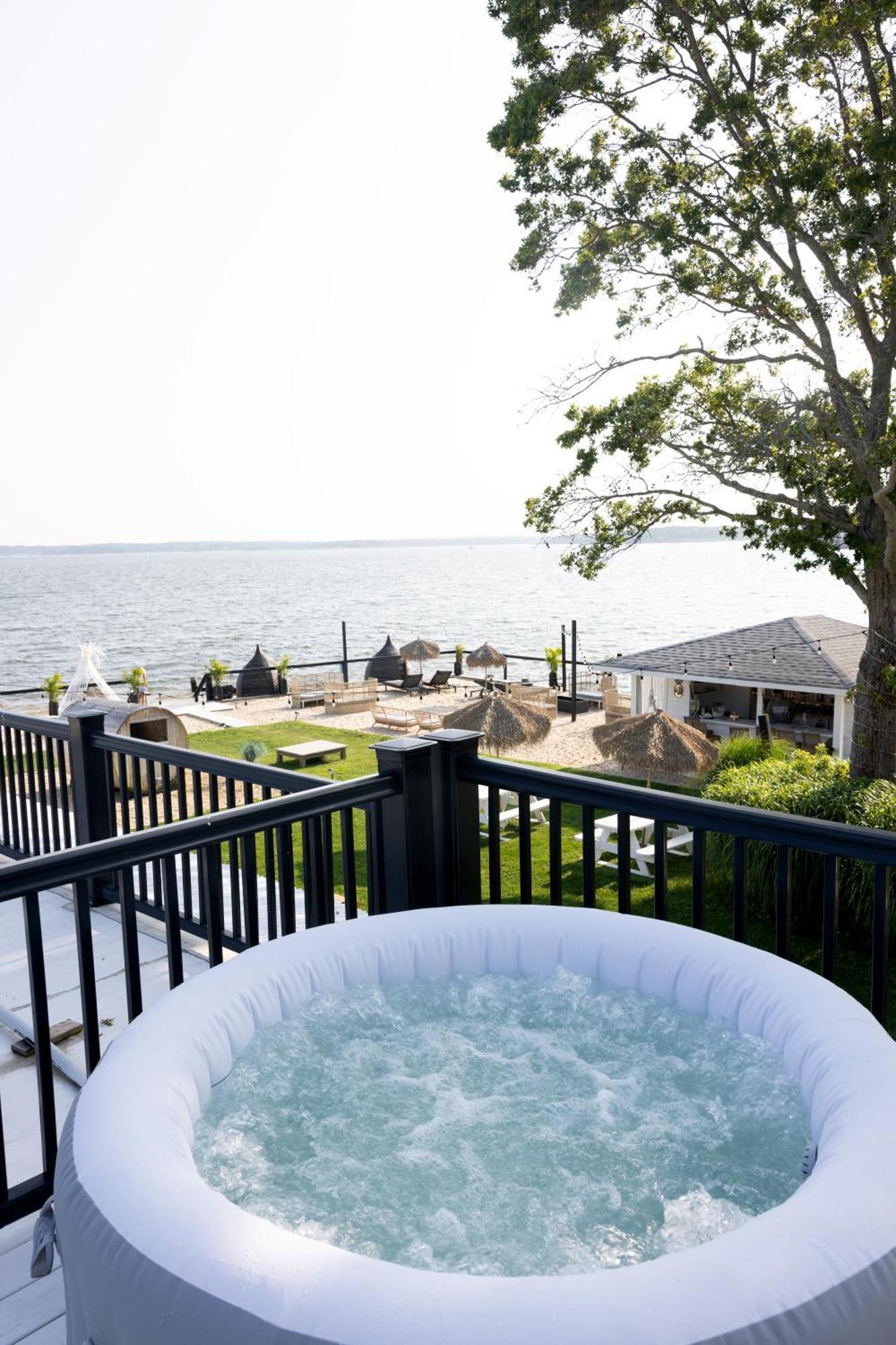 Aqua By American Beech - Adults Only Aquebogue Exteriör bild